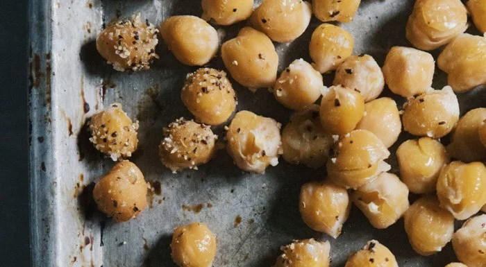 Roasted chickpeas on a baking tray