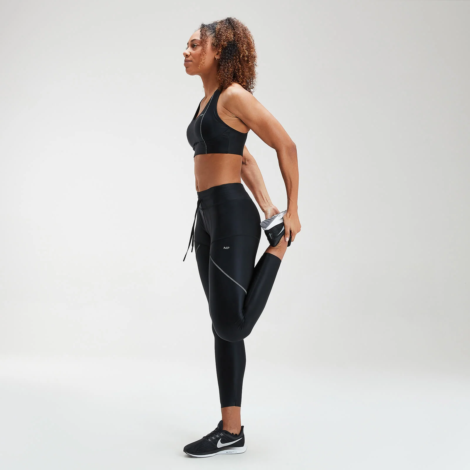 MP Women's Velocity Sports Bra- Black - XXS Image 3