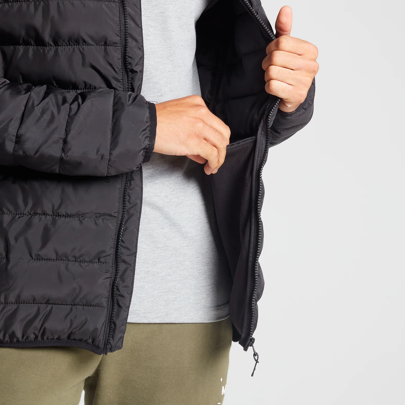 MP Men's Lightweight Packable Puffer Jacket - Black - S Image 4