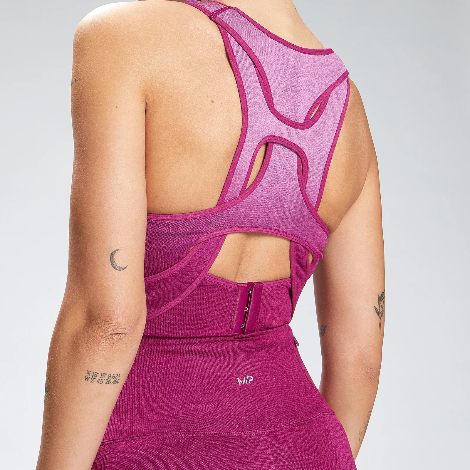 MP Women's Velocity Seamless Sports Bra - Deep Pink - XS Image 1