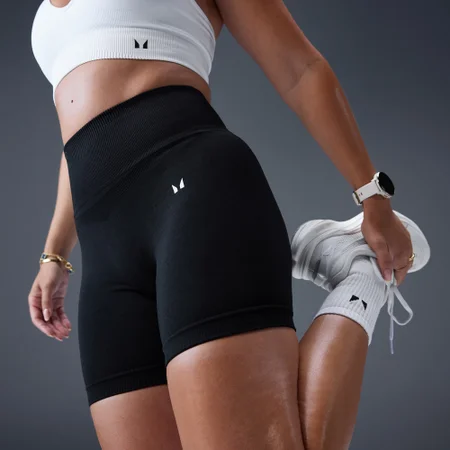MP Women's Tempo Seamless Scrunch Shorts - Black