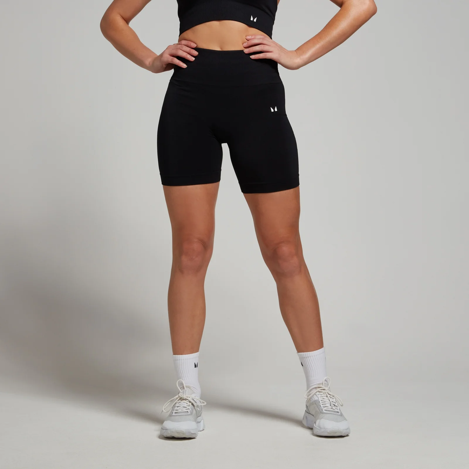 MP Women's Tempo Seamless Scrunch Shorts - Black - XS Image 4