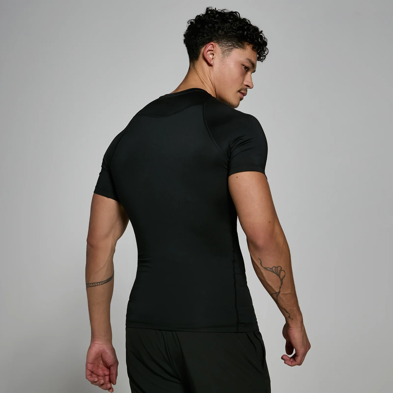 MP Men's Training Short Sleeve Baselayer - Black - XXS Image 2