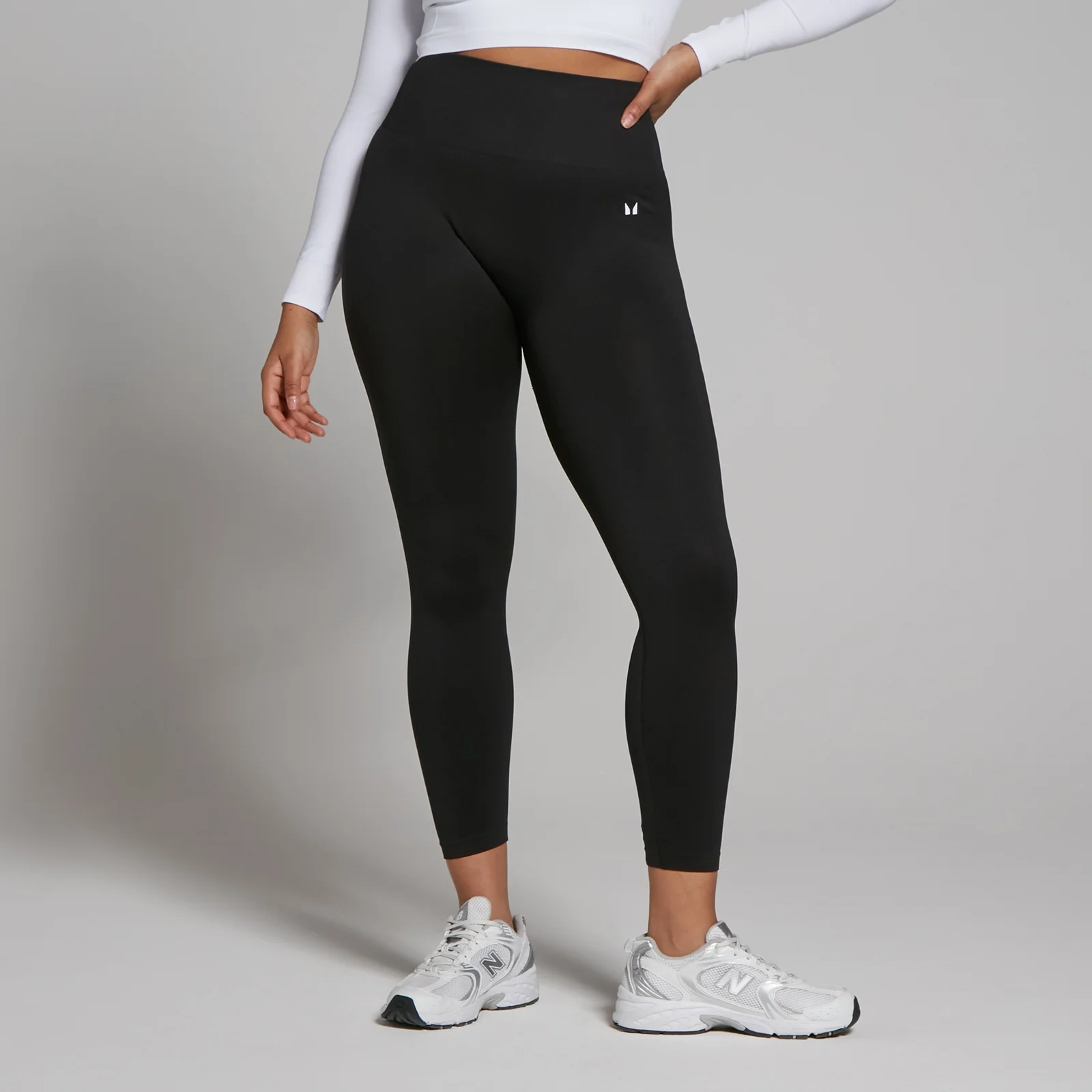 MP Women's Shape Seamless 7/8 Leggings - Black - XXS Image 1