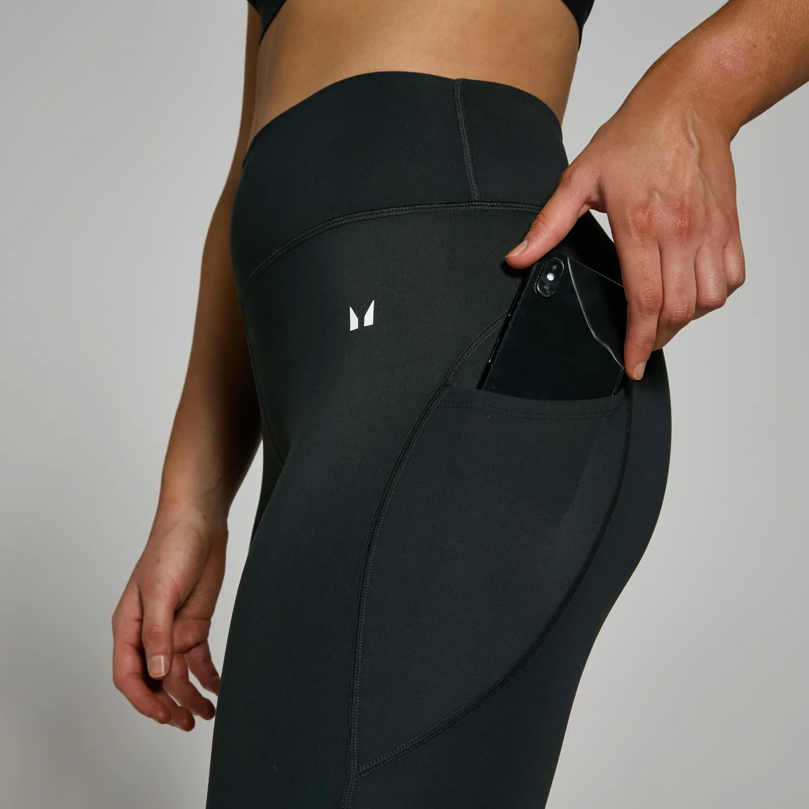 MP Women's Power Mid Rise Leggings - Black - XS Image 4