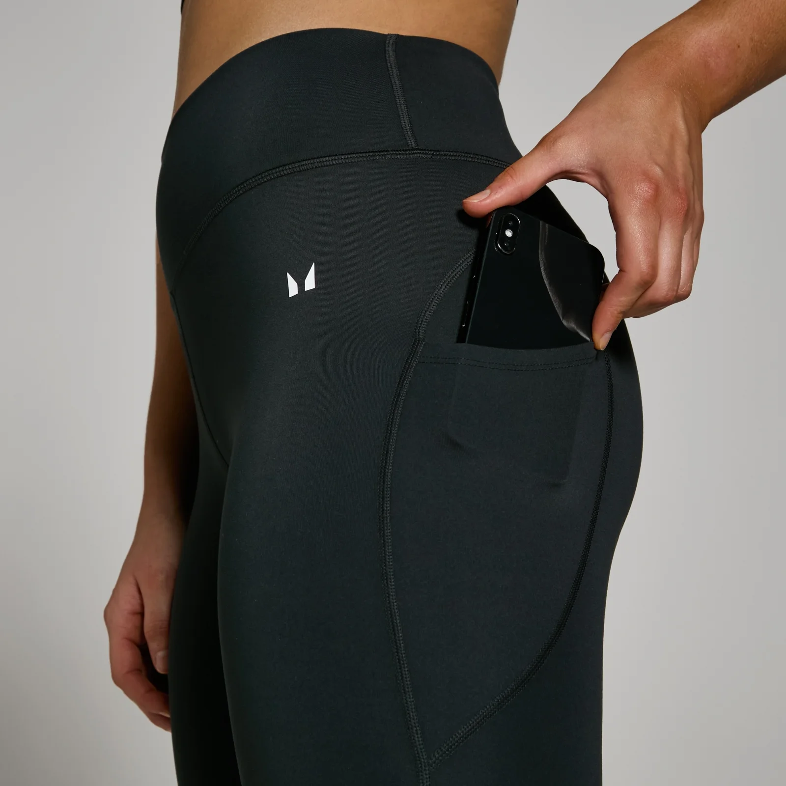 MP Women's Power 3/4 Leggings - Black - XXS Image 4