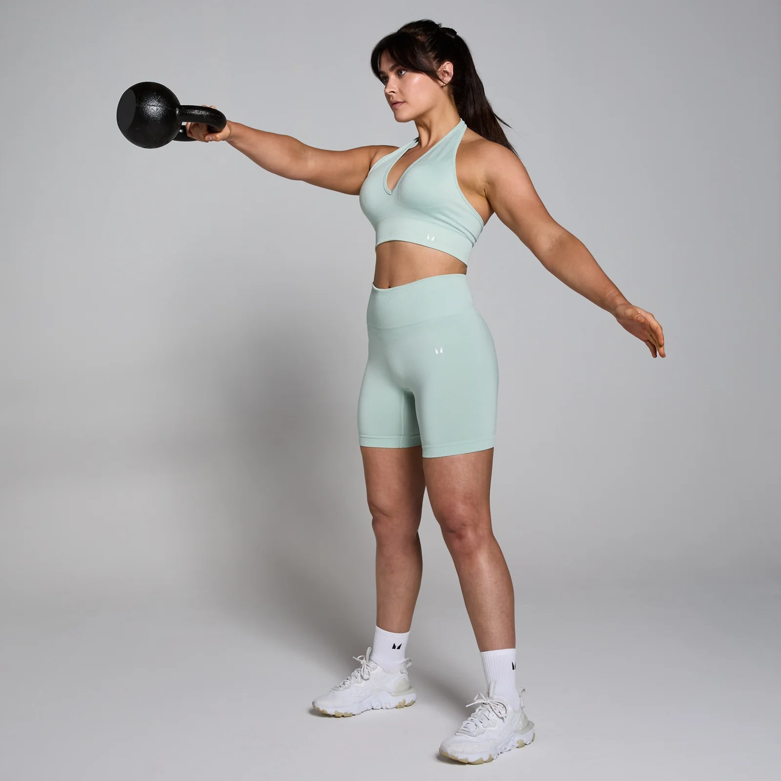 MP Women's Tempo Seamless Halter Neck Bra - Fresh Mint - XS Image 4