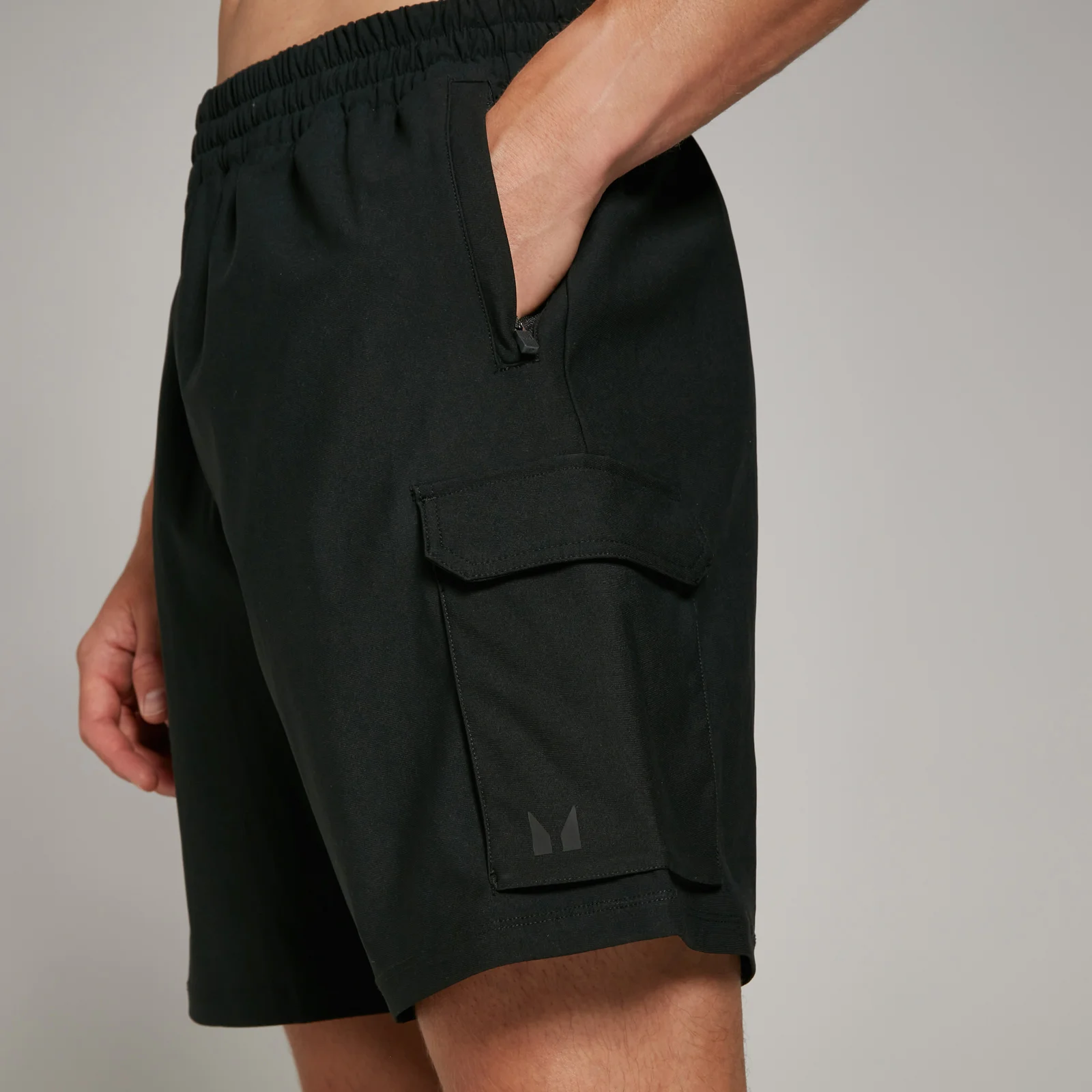 MP Men's Tempo Woven Cargo Shorts - Black - XS Image 1