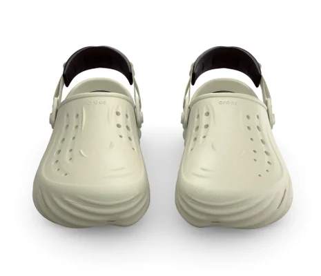 Crocs Unisex Echo Clog - Bone/Black - M9W10 Image 7