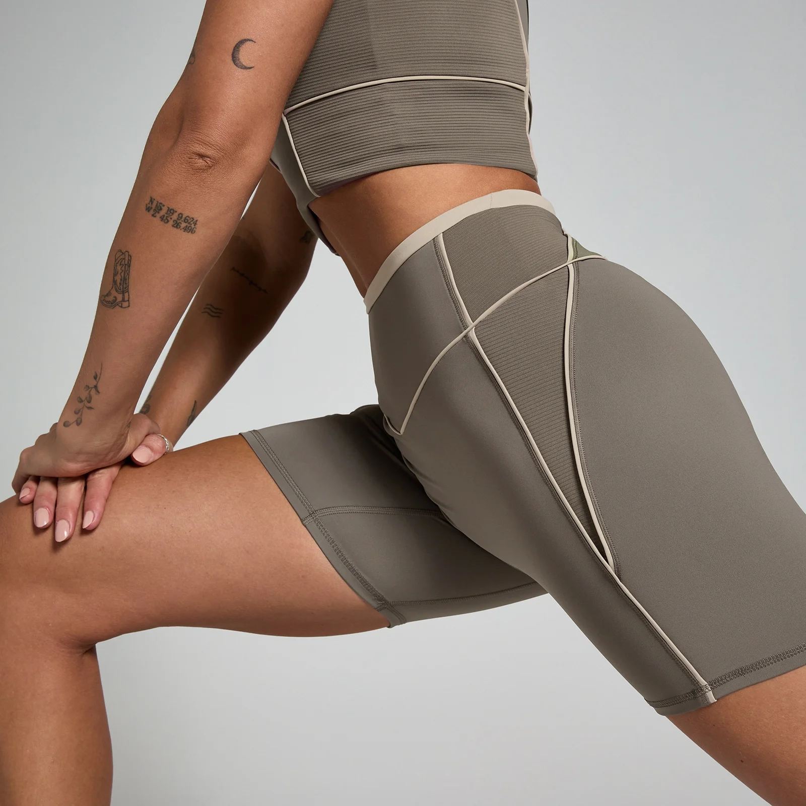 MP Women's Tempo Contrast Texture Cycling Short - Espresso - S Image 4