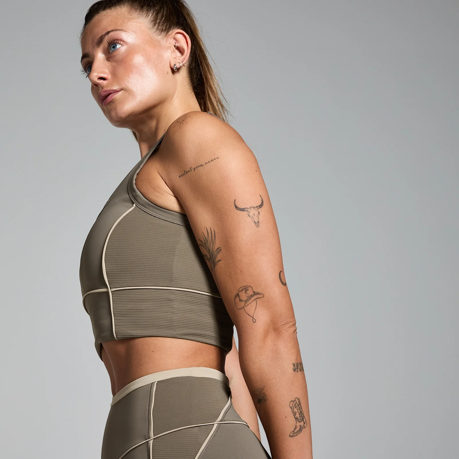 MP Women's Tempo Contrast Texture Sports Bra - Espresso - XS Image 4