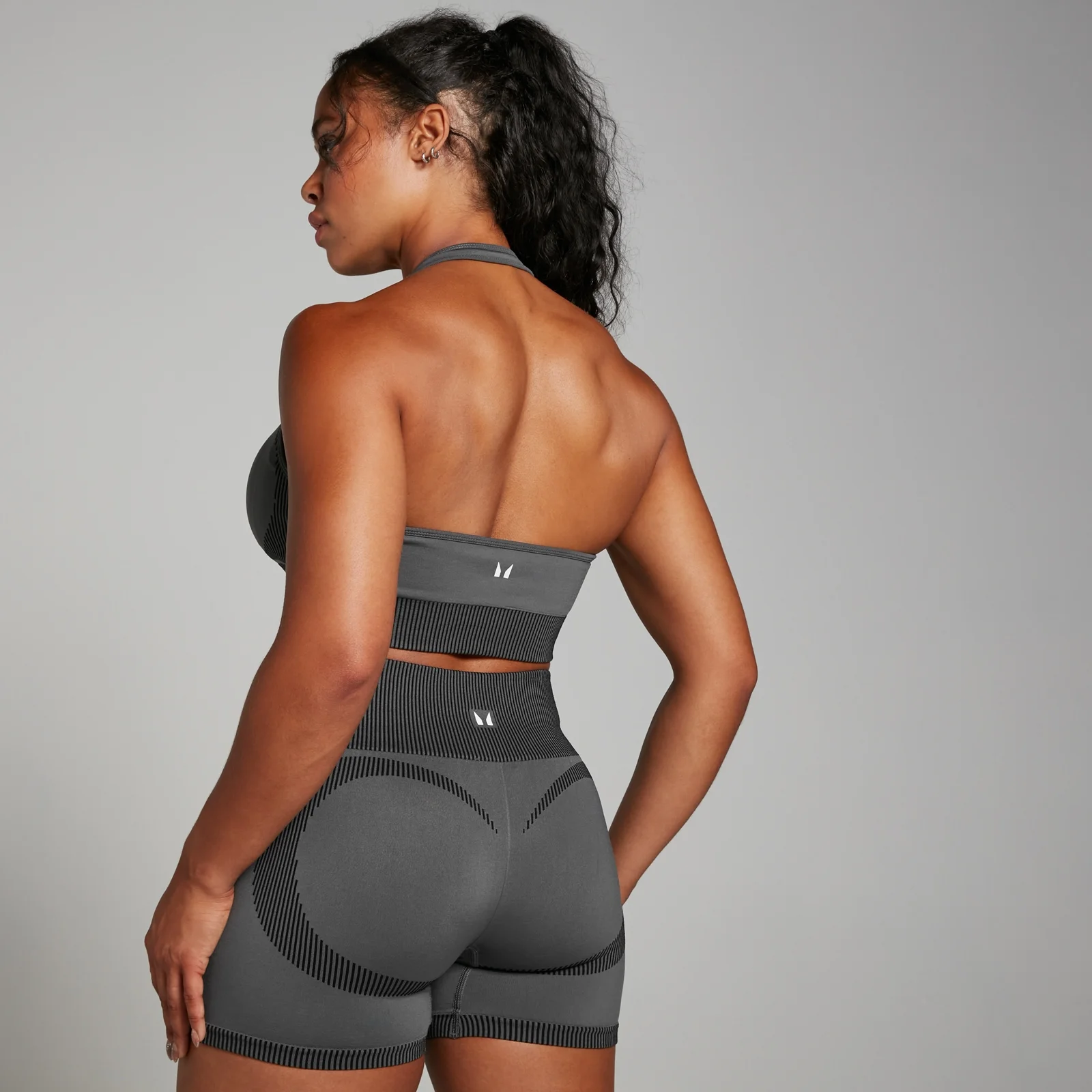 MP Women's Two Toned Seamless Sports Bra - Black - XS Image 3