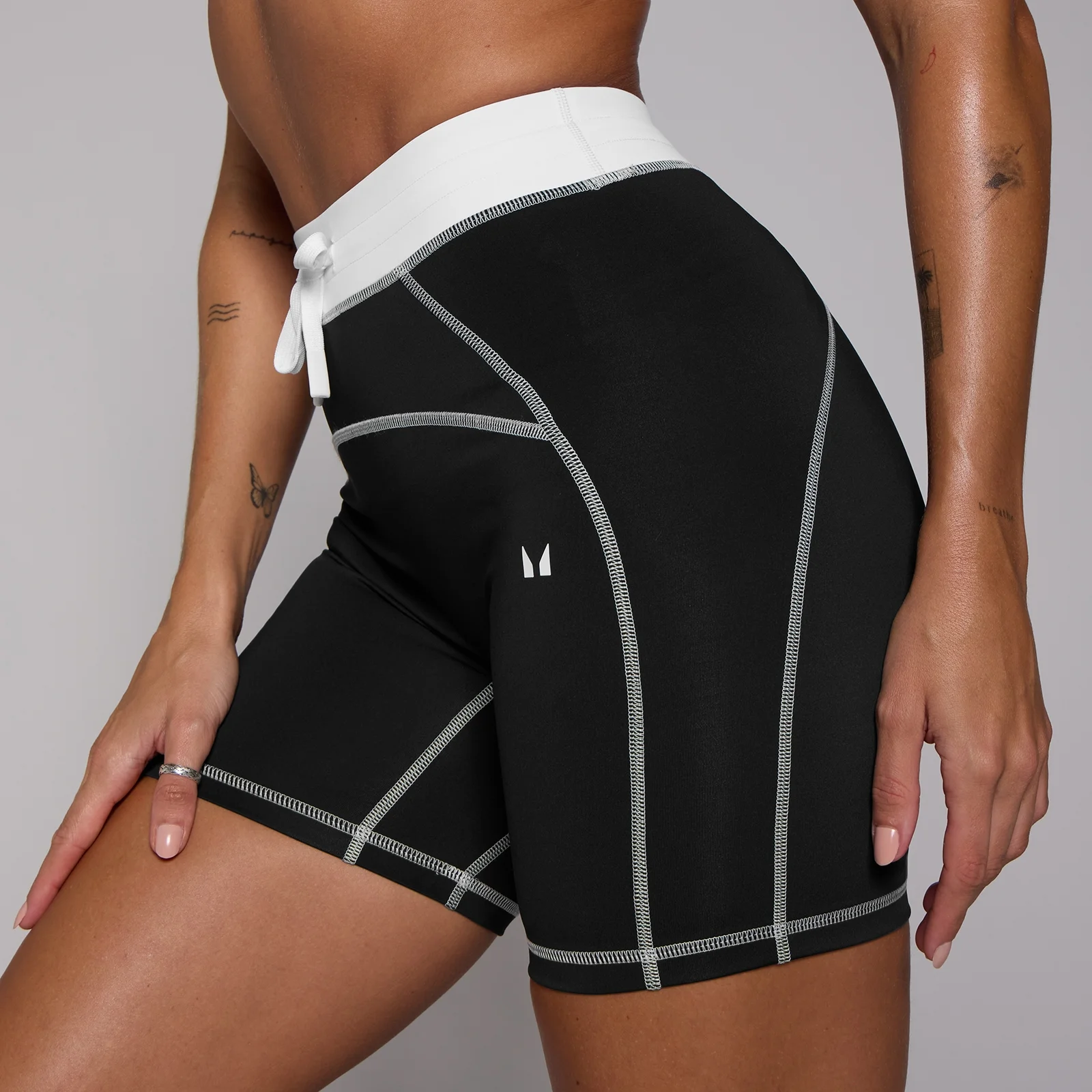 MP Women's Tempo Contrast Drawstring Shorts - Black - XS Image 4