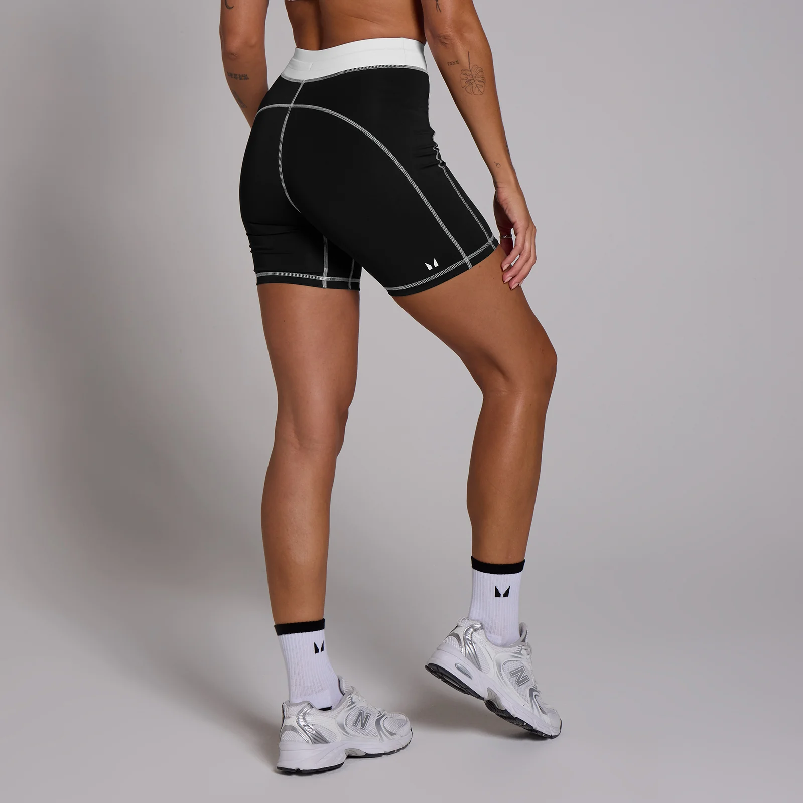 MP Women's Tempo Contrast Drawstring Shorts - Black - XS Image 2