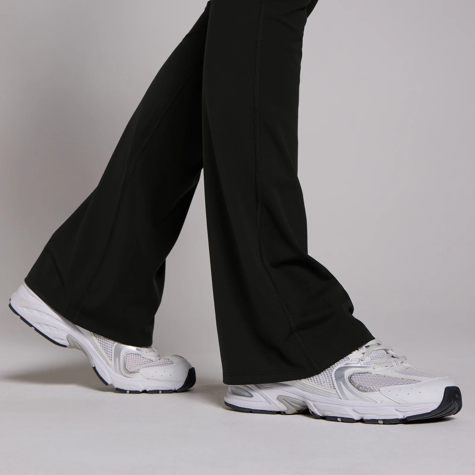 MP Women's Tempo Tall Flared Leggings - Black - XS Image 5