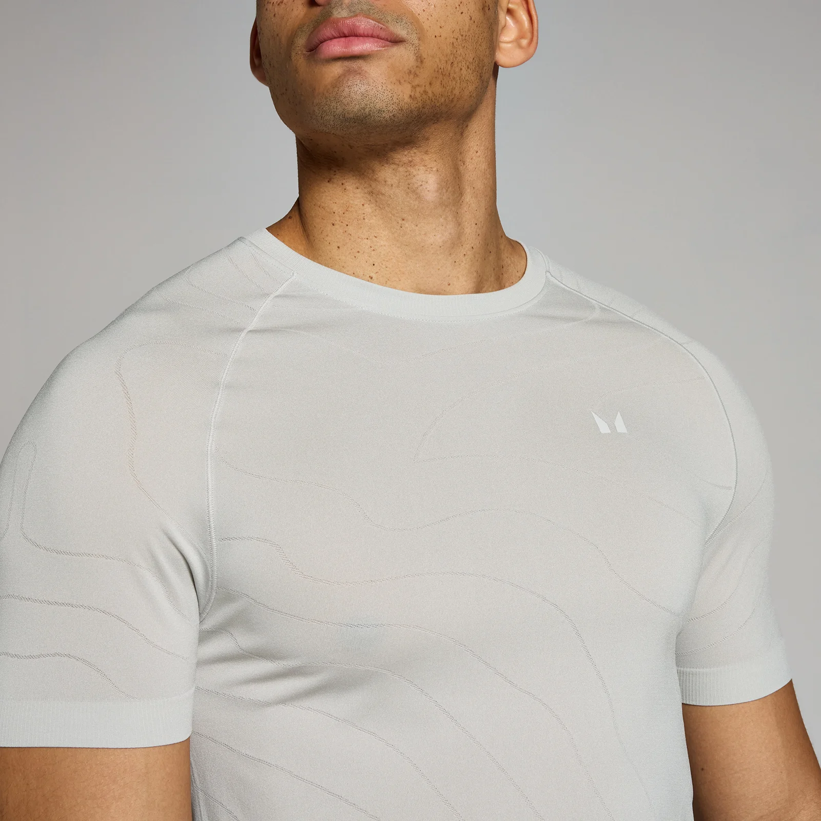 MP Men's Velocity Ultra Muscle Fit Seamless T-Shirt - Chrome - S Image 4