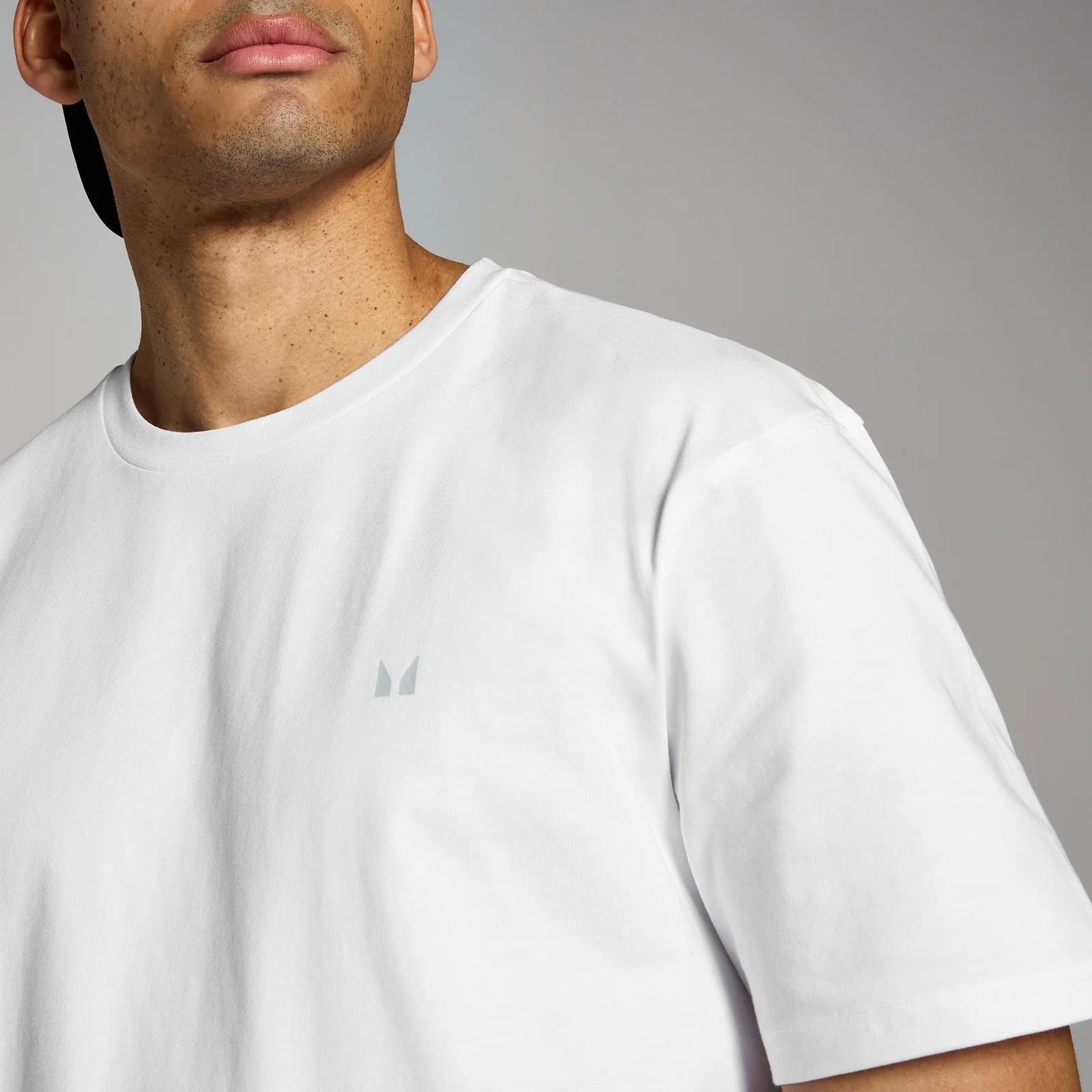 MP Velocity Ultra Jogging Graphic T-Shirt - White - XXS-XS Image 5