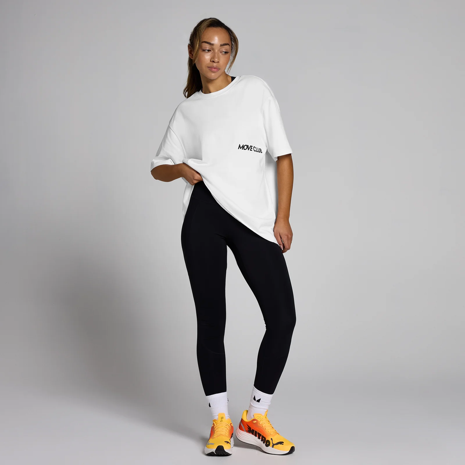 MP Unisex Move Club T-Shirt - White - S-M Image 3
