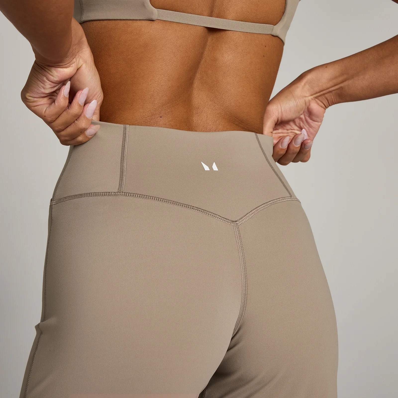 MP Women's Studio Cross Over Wide Leg Legging - Light Taupe - L Image 4