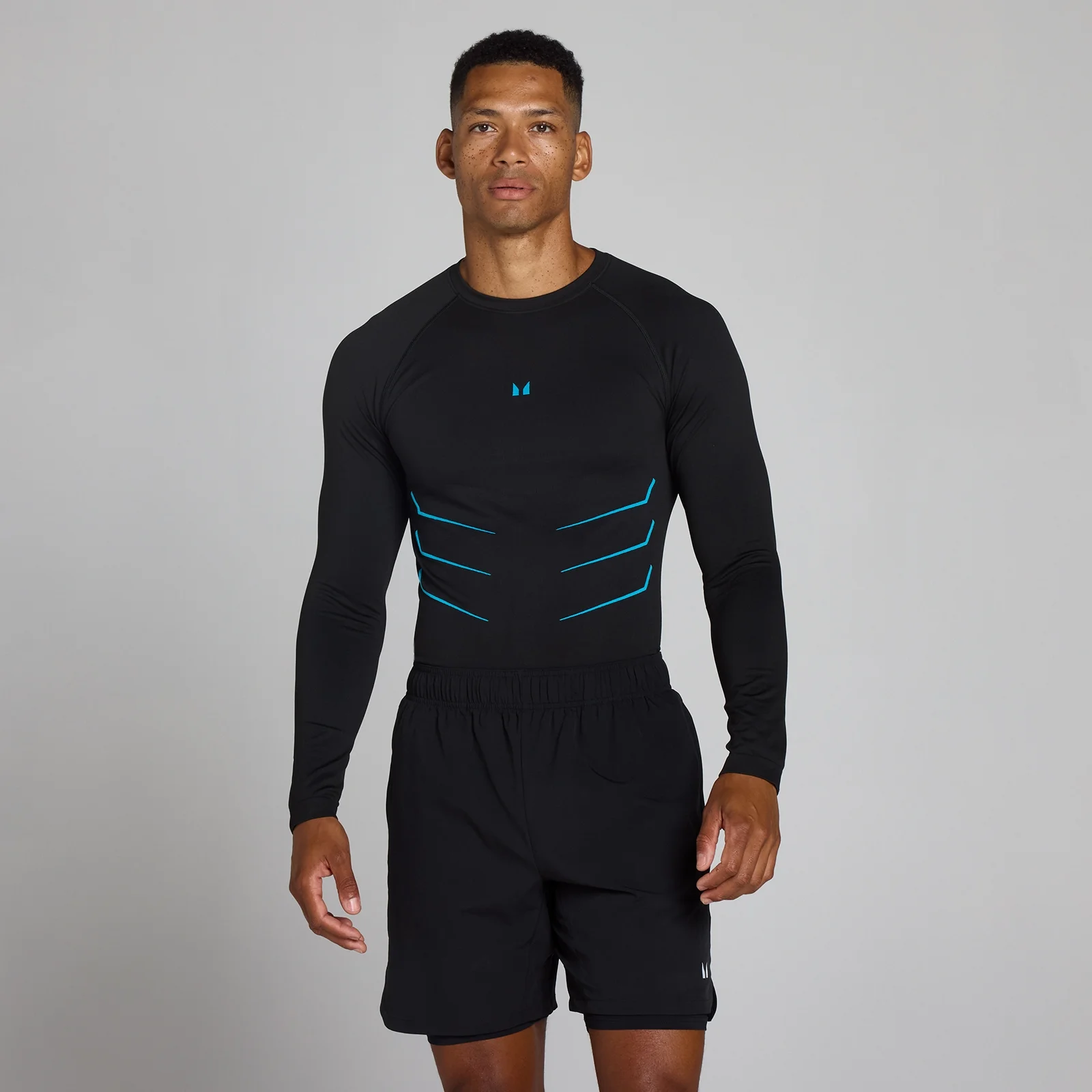 Lift Muscle Fit Seamless Long Sleeve Top - Washed Black/Power Blue - L Image 1