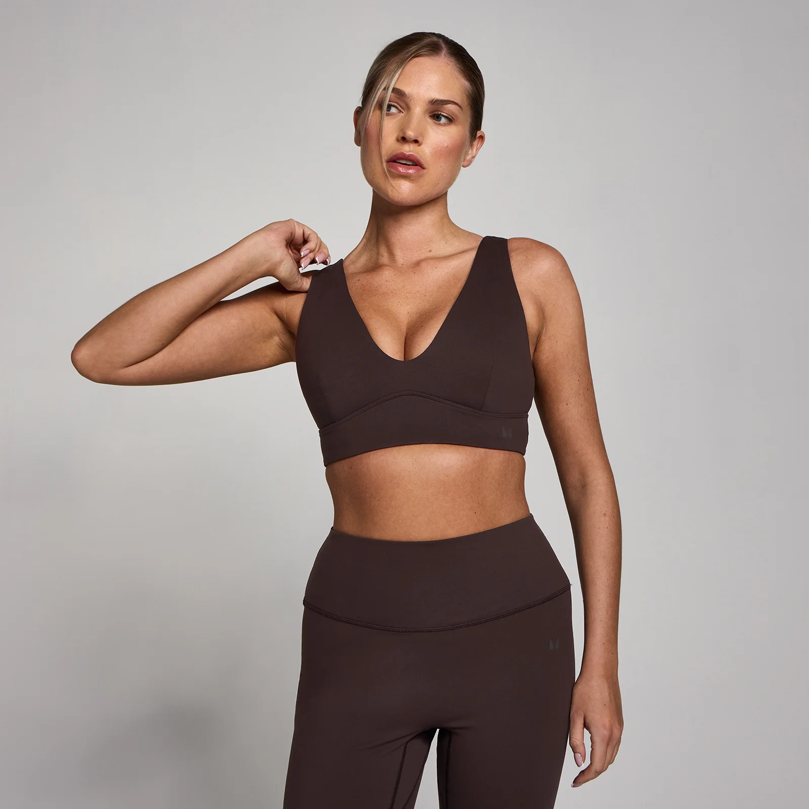MP Women's SculptForm V-Neck Longline Sports Bra - Cocoa - XS Image 1